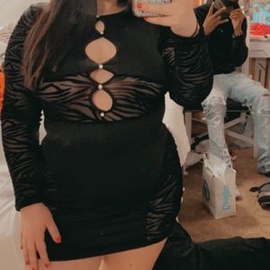 Black long sleeve dress